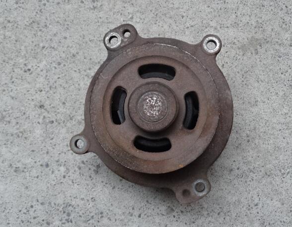 Waterpomp voor Iveco EuroStar Febi 30681 Iveco 500356553