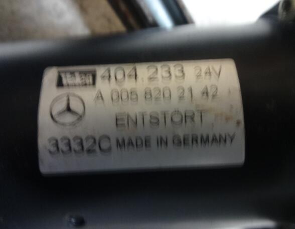 Wischermotor Mercedes-Benz Actros MP2 A0058202142 Valeo